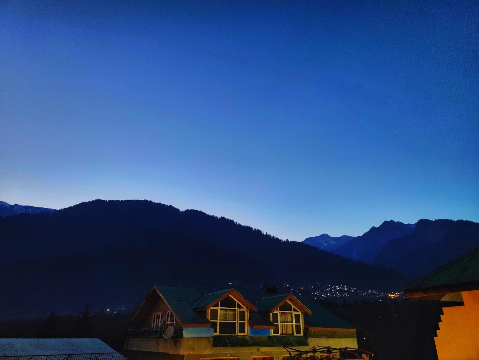 Surya International Hotel Manali Near Mall Road Exterior photo